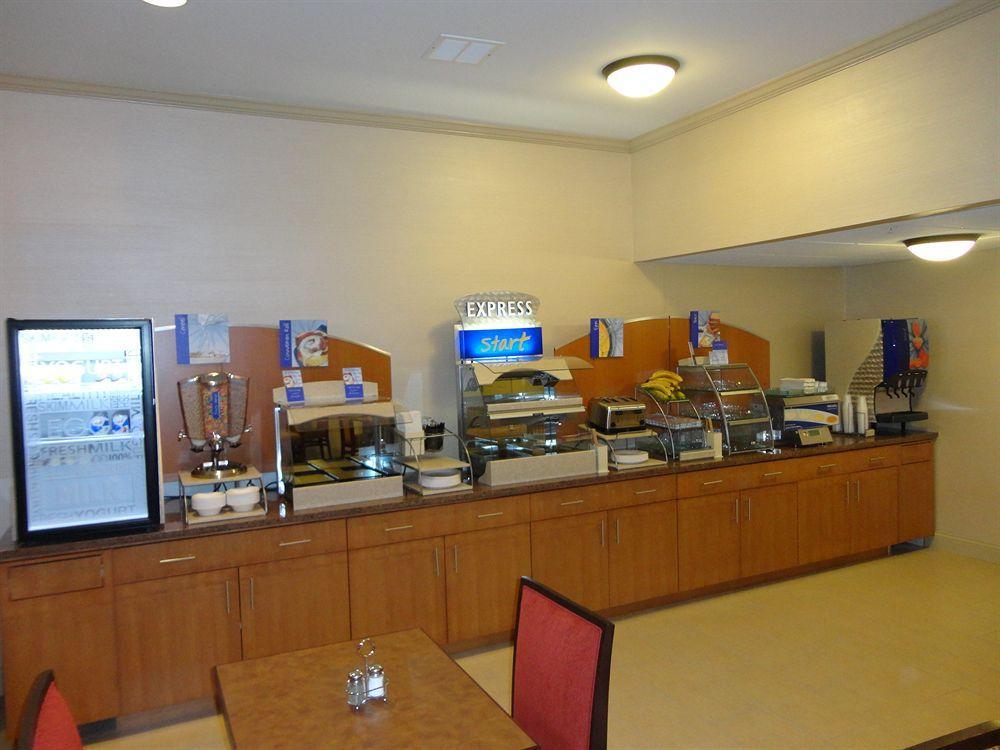 Holiday Inn Express & Suites Indianapolis North - Carmel By Ihg Esterno foto