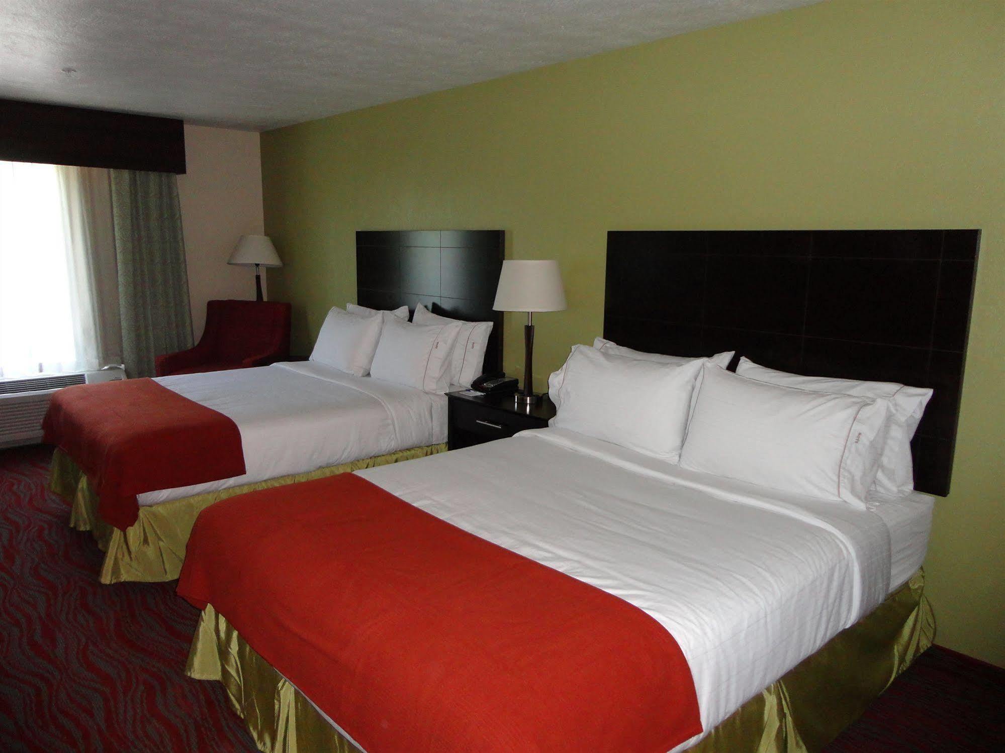 Holiday Inn Express & Suites Indianapolis North - Carmel By Ihg Esterno foto